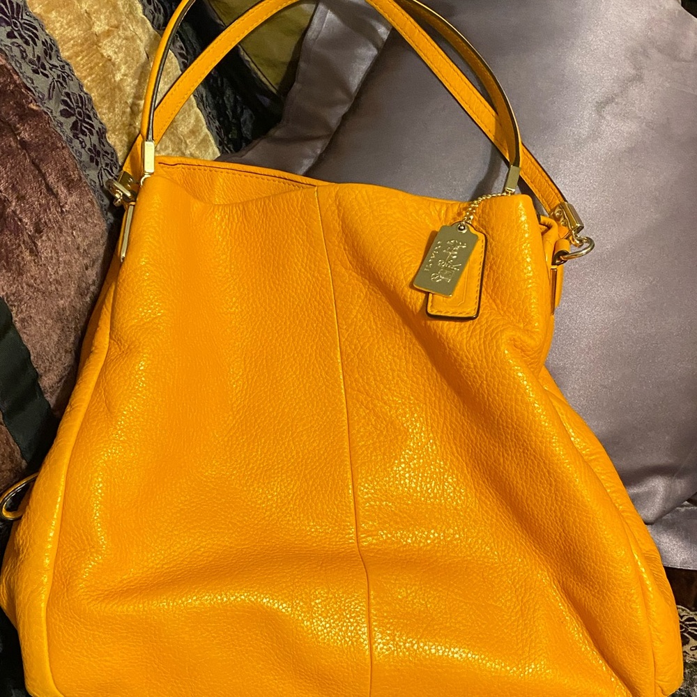 Coach larger tote purse